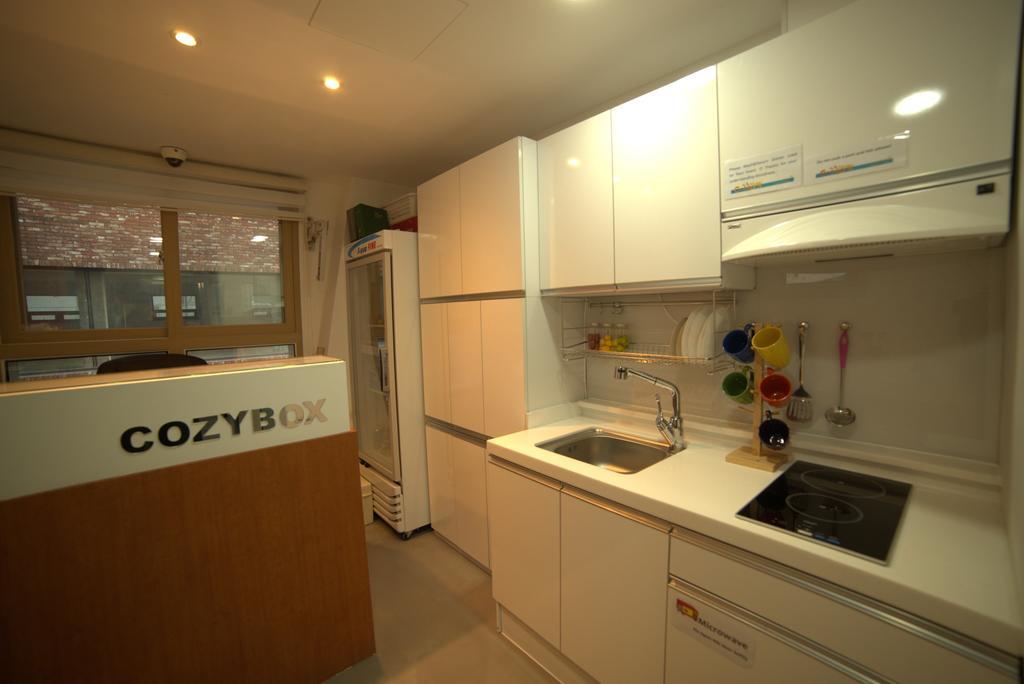 Отель Cozybox Сеул Экстерьер фото