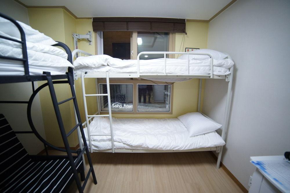Отель Cozybox Сеул Экстерьер фото