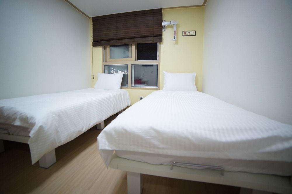 Отель Cozybox Сеул Экстерьер фото