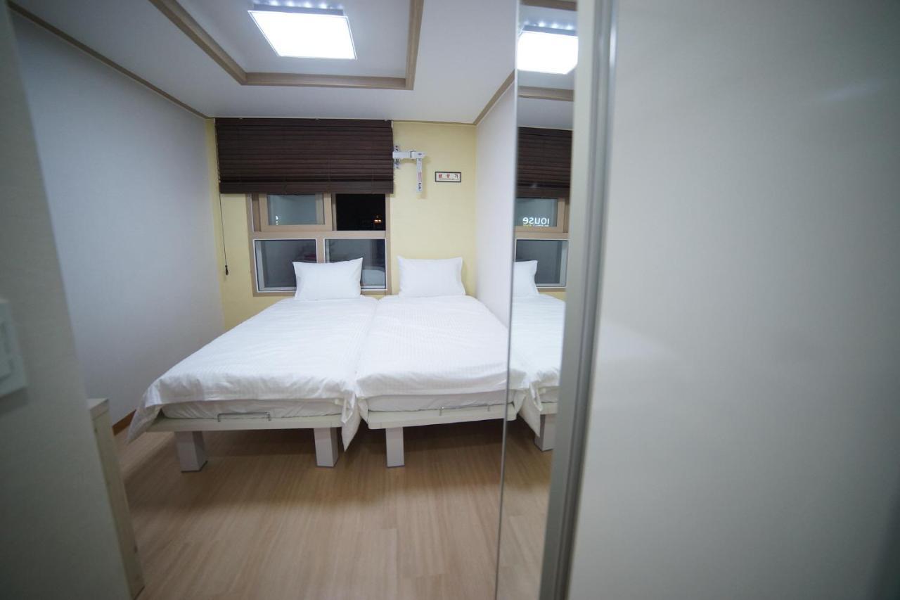 Отель Cozybox Сеул Экстерьер фото