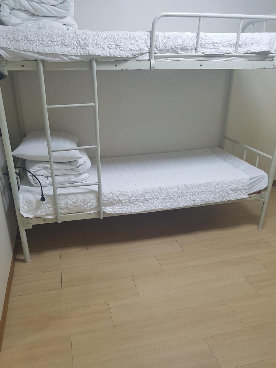 Отель Cozybox Сеул Экстерьер фото